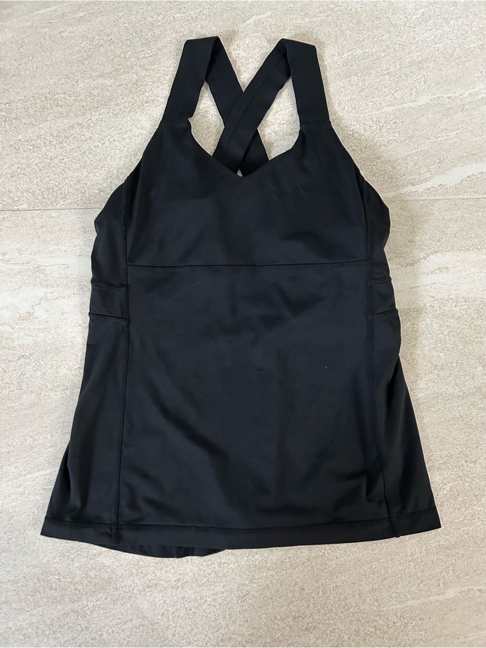 LULULEMON V-NECK CRISSCROSSED TANK SIZE 10